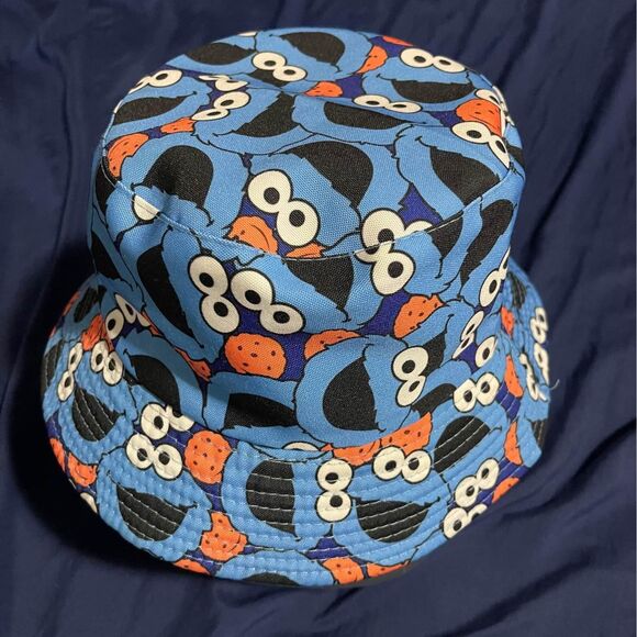 Source Unknown Other - COOKIE MONSTER REVERSIBLE BUCKET HAT